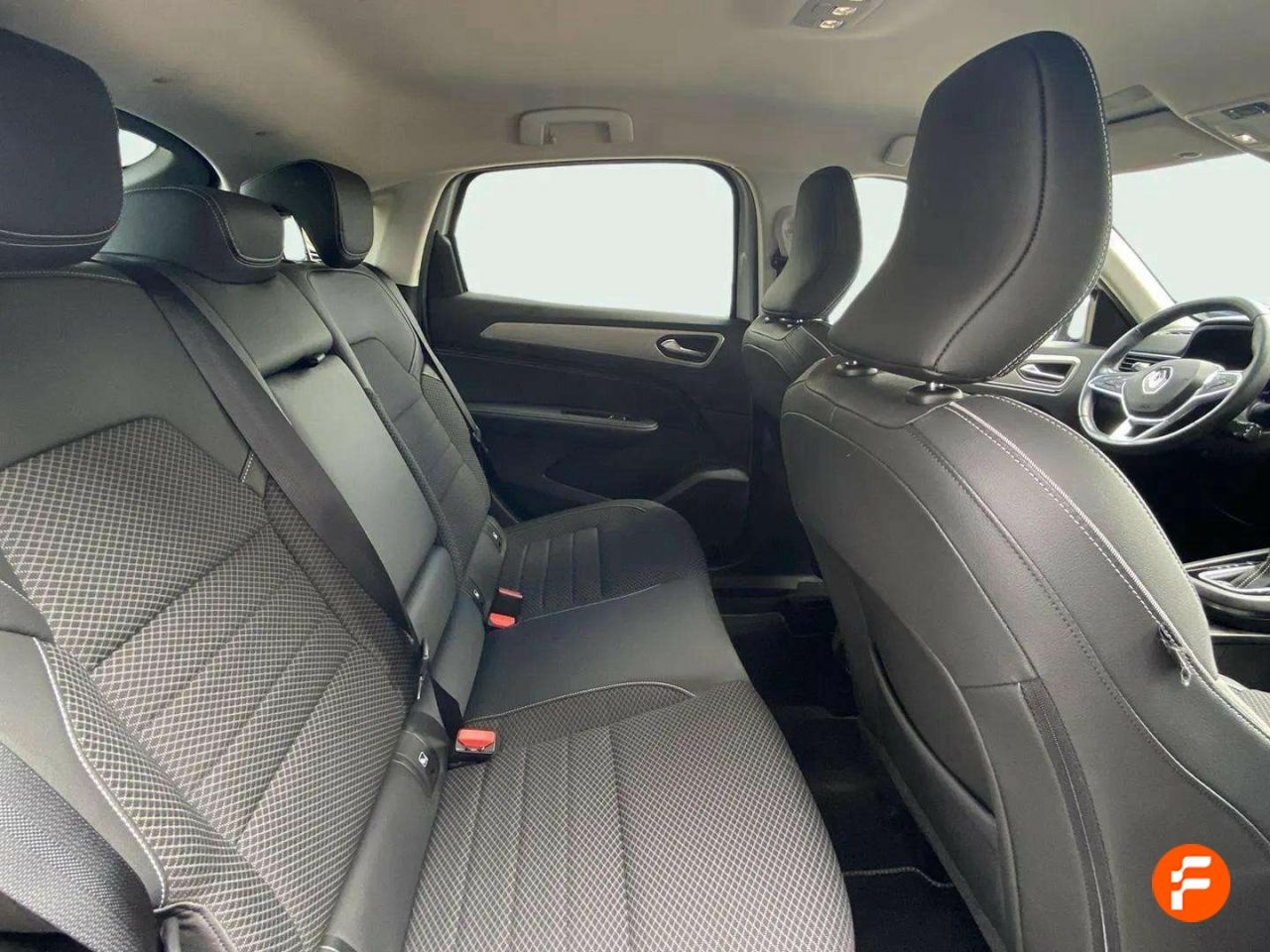 Foto Renault Arkana 14