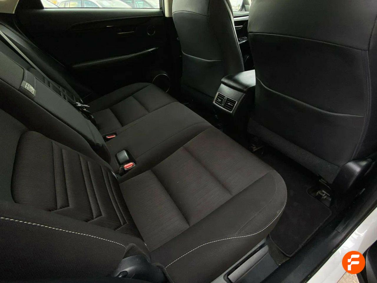 Foto Lexus NX 15