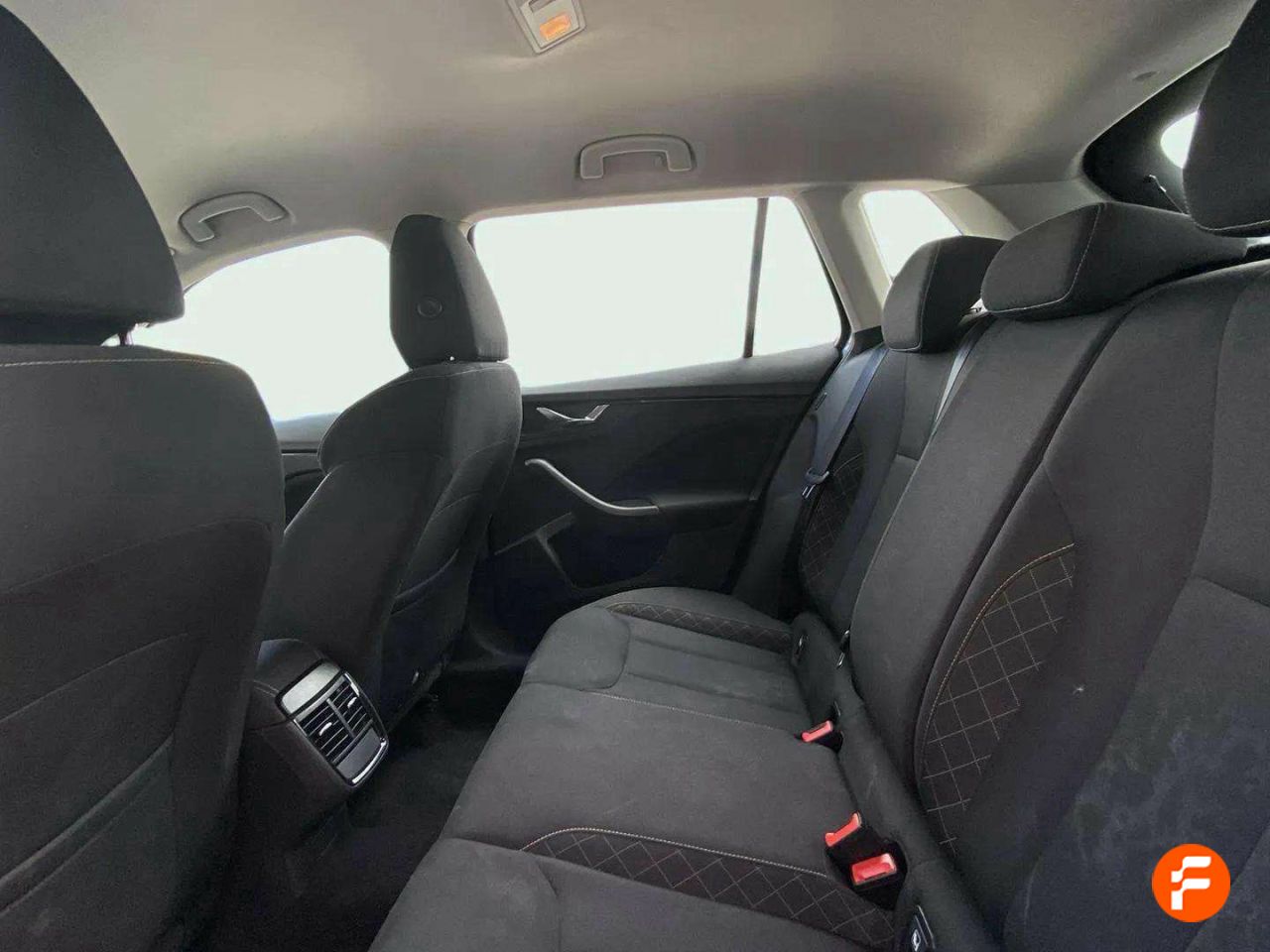 Foto Skoda Kamiq 13