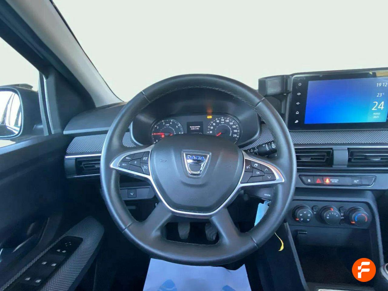 Foto Dacia Sandero 10