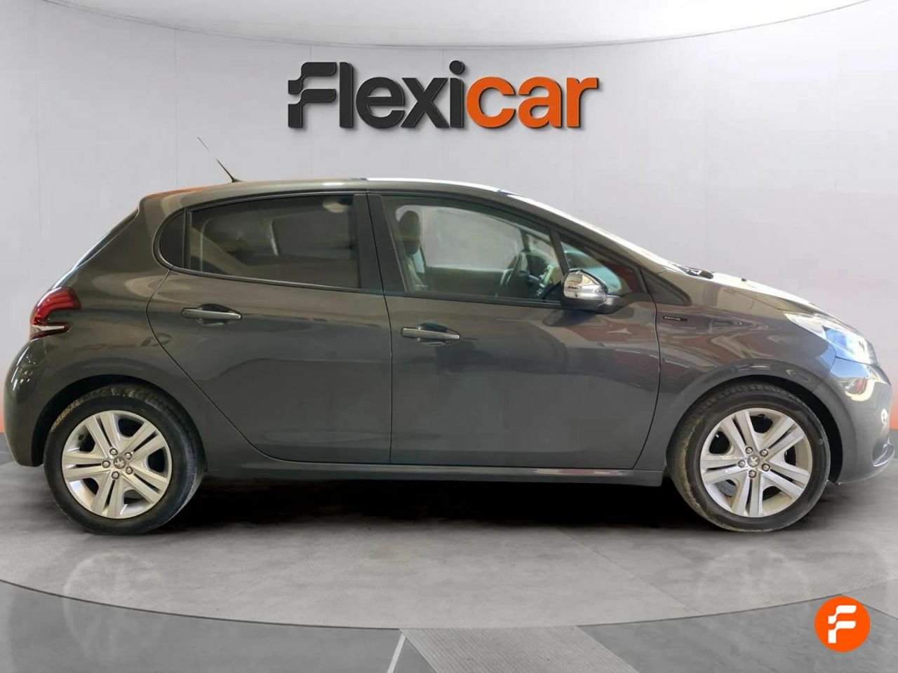 Foto Peugeot 208 5