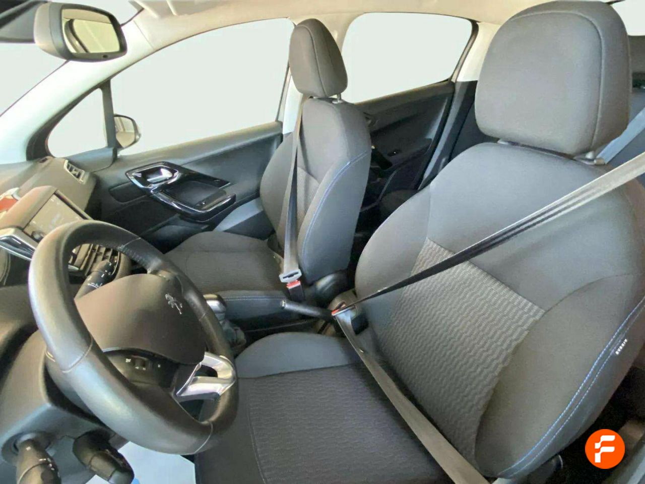 Foto Peugeot 208 12
