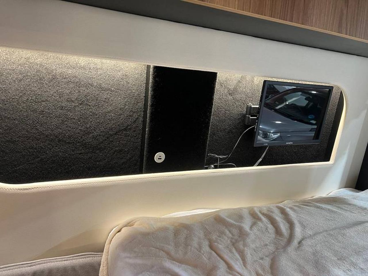 Foto Maxus e Deliver 9 17
