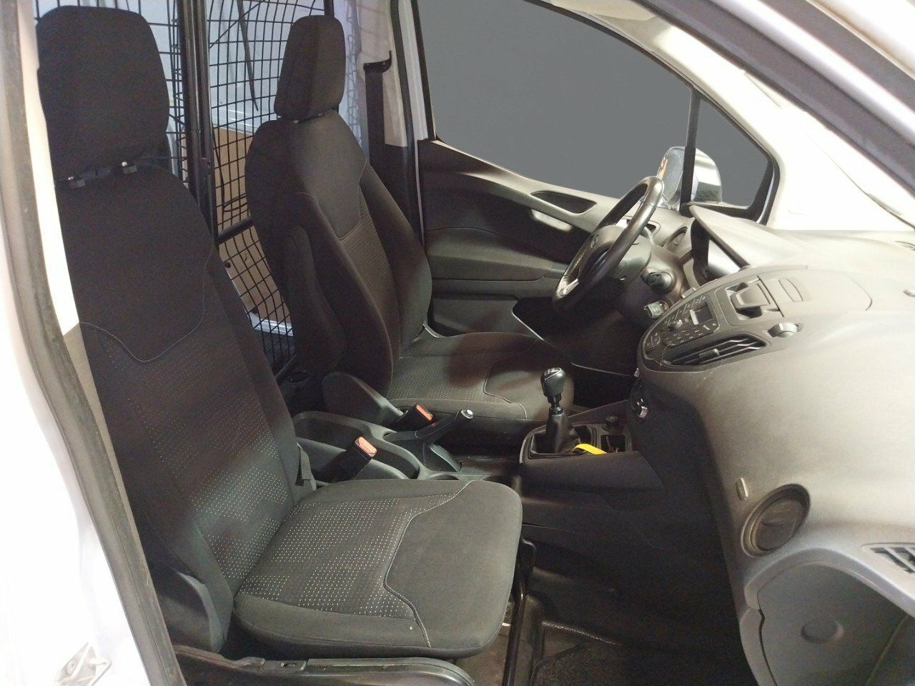 Foto Ford Transit  Courier 9