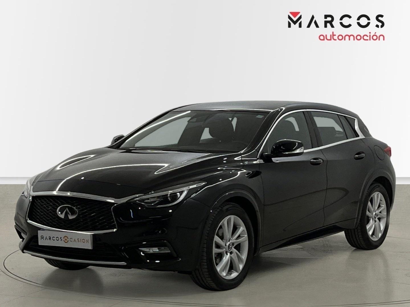 Foto Infiniti Q30 1