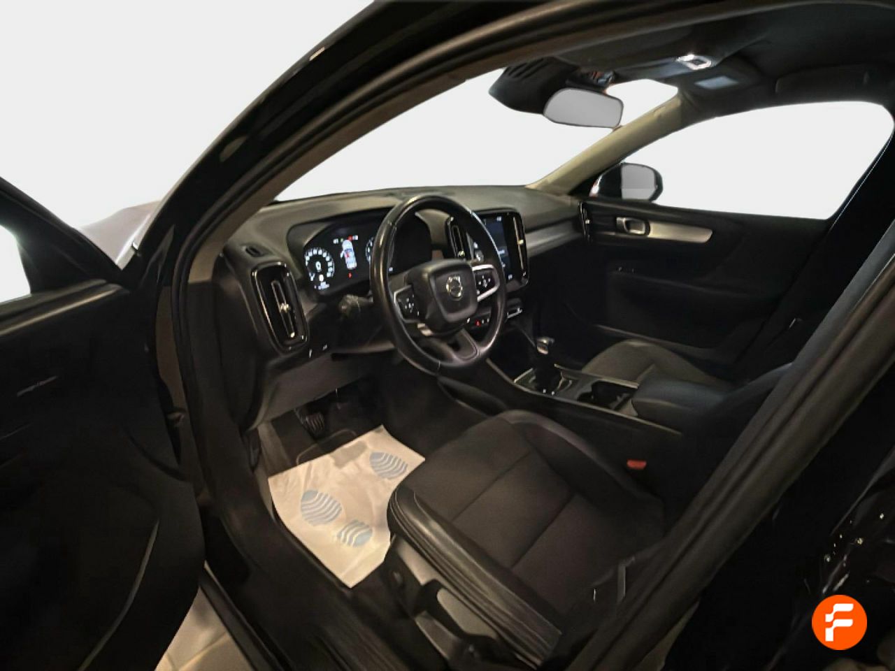 Foto Volvo XC40 12