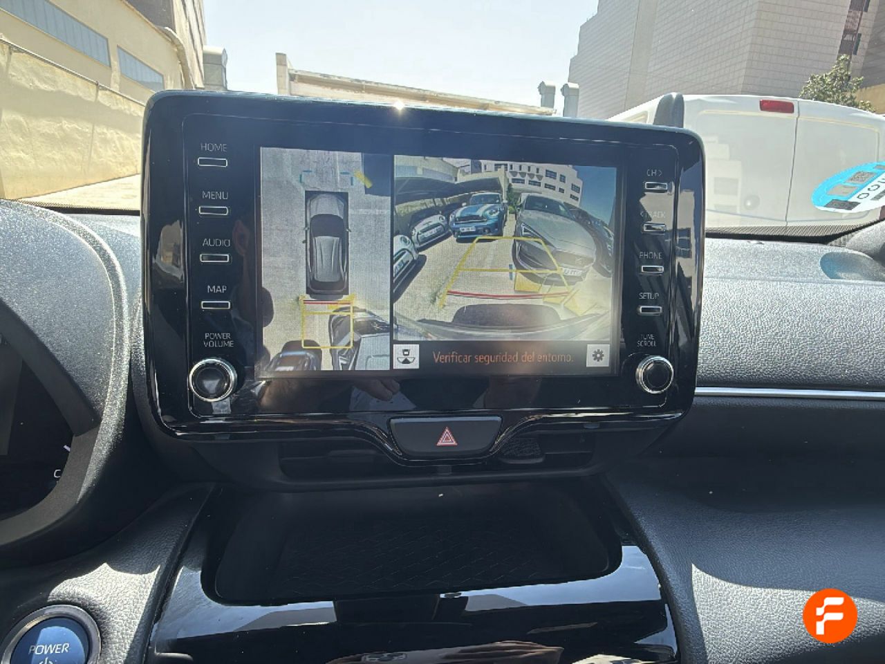Foto Toyota Yaris 17