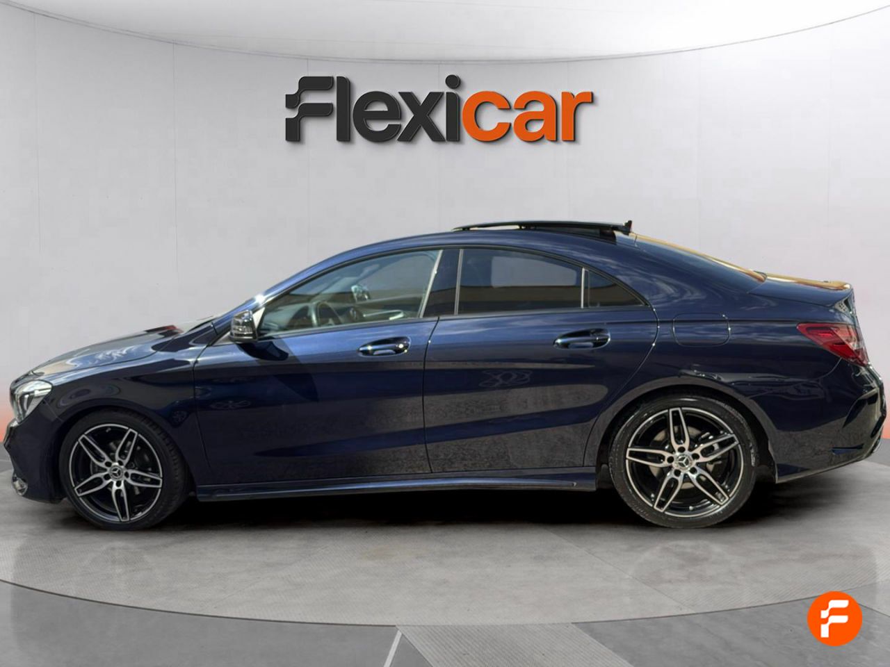 Foto Mercedes-Benz Clase CLA 4