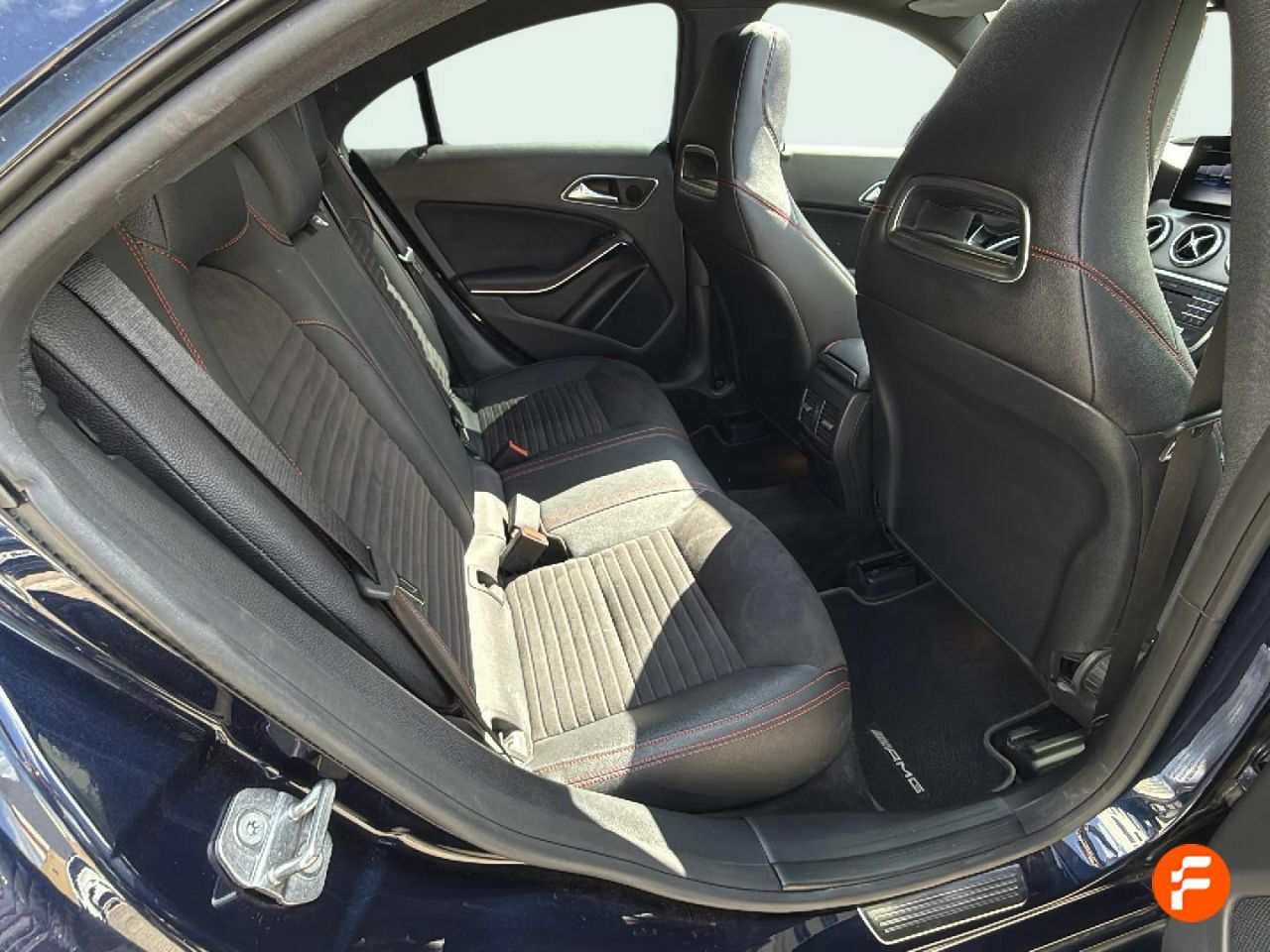 Foto Mercedes-Benz Clase CLA 9