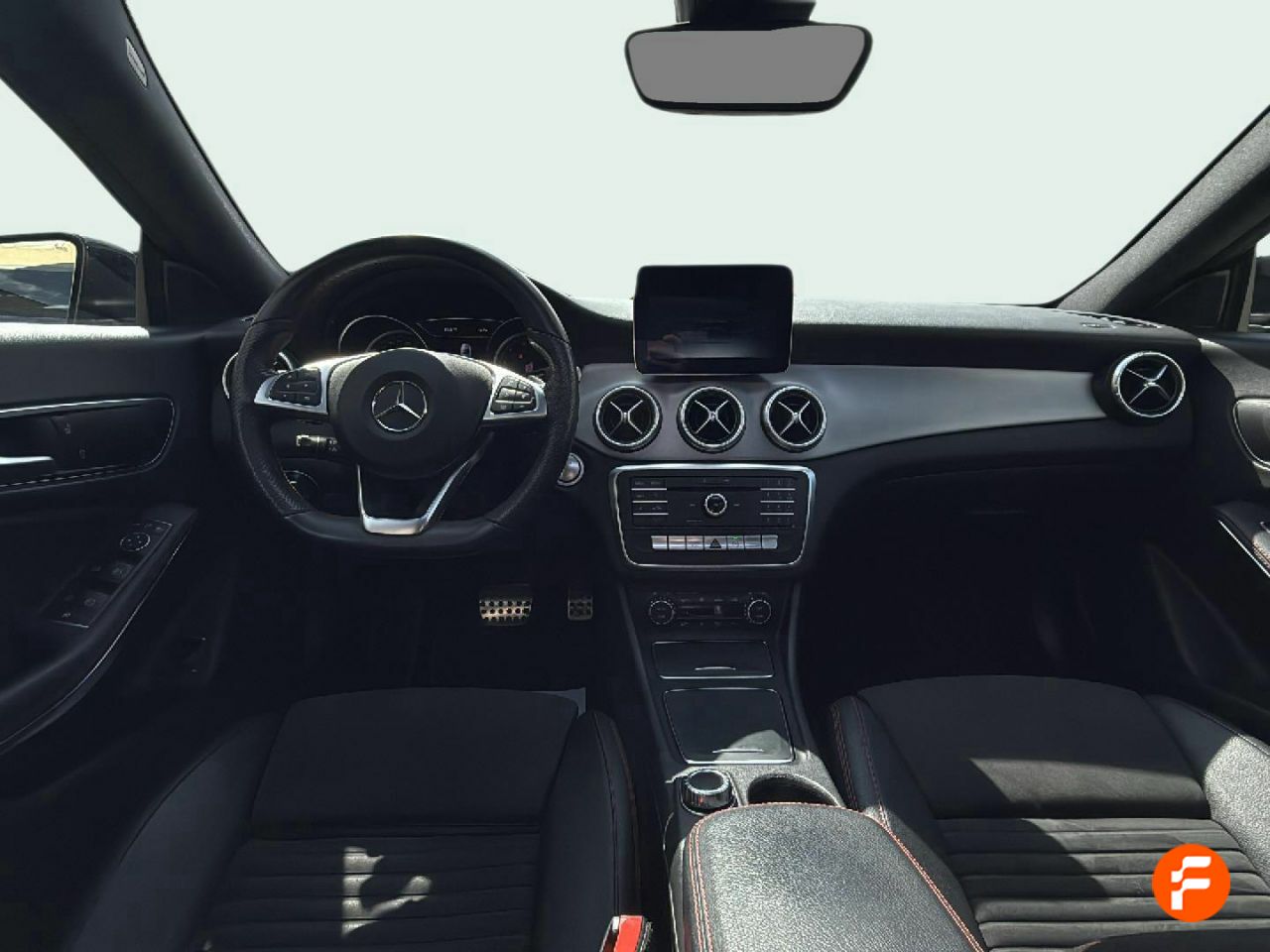 Foto Mercedes-Benz Clase CLA 10