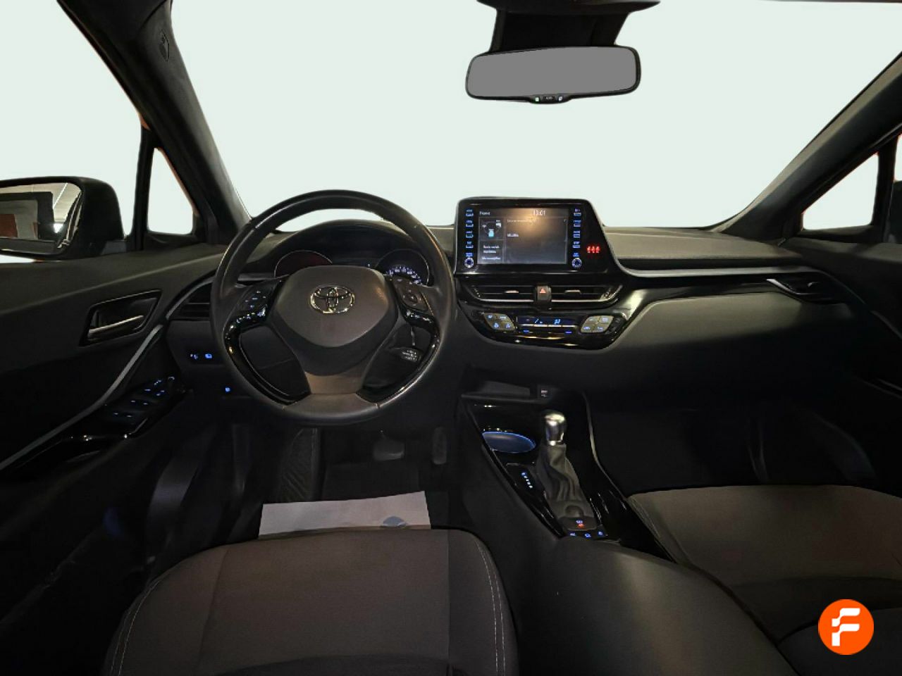 Foto Toyota C-HR 11