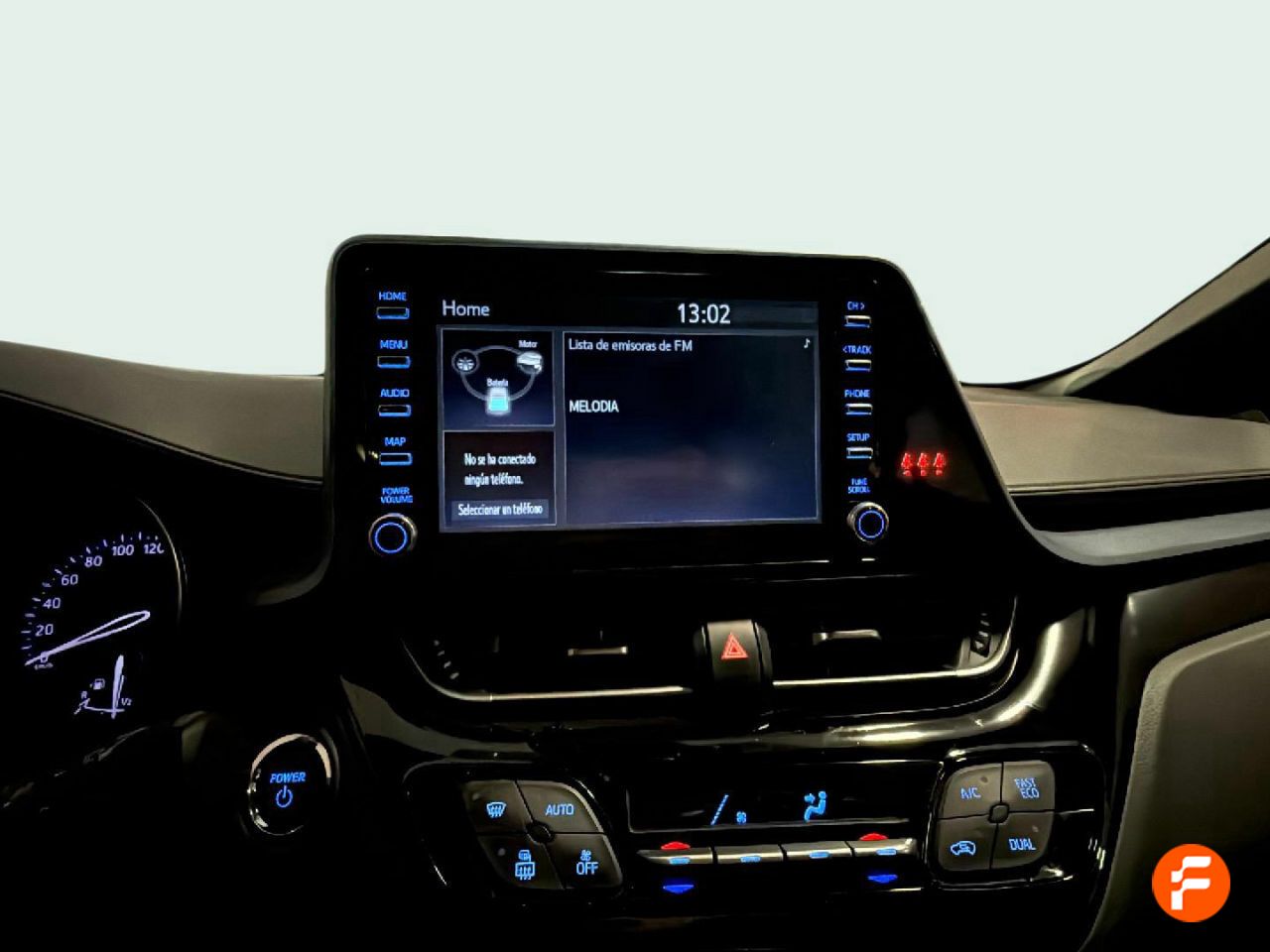 Foto Toyota C-HR 13