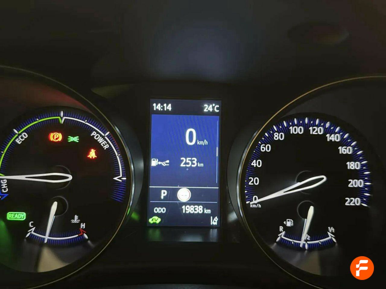 Foto Toyota C-HR 12