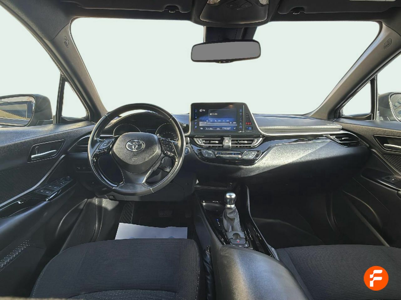 Foto Toyota C-HR 11