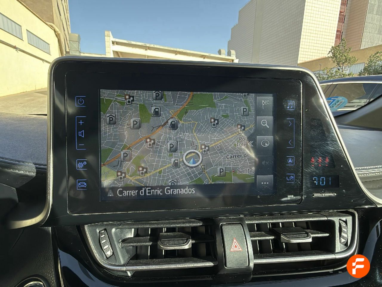 Foto Toyota C-HR 18