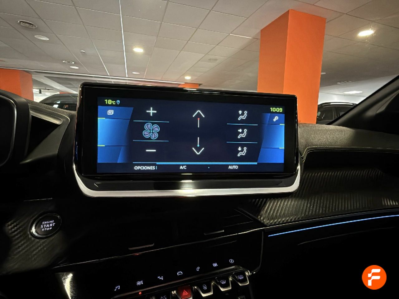 Foto Peugeot 208 15