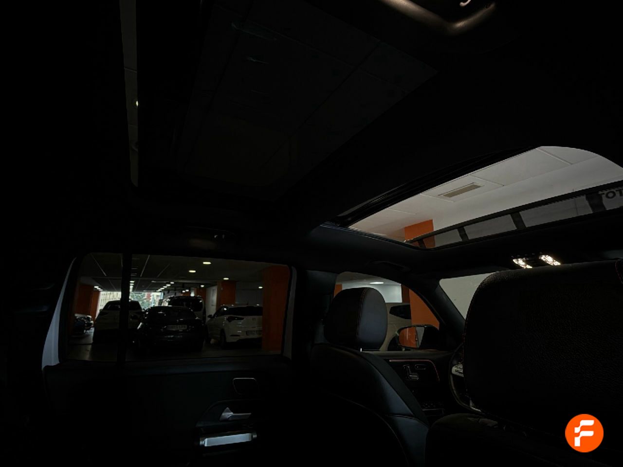 Foto Mercedes-Benz Clase GLB 16