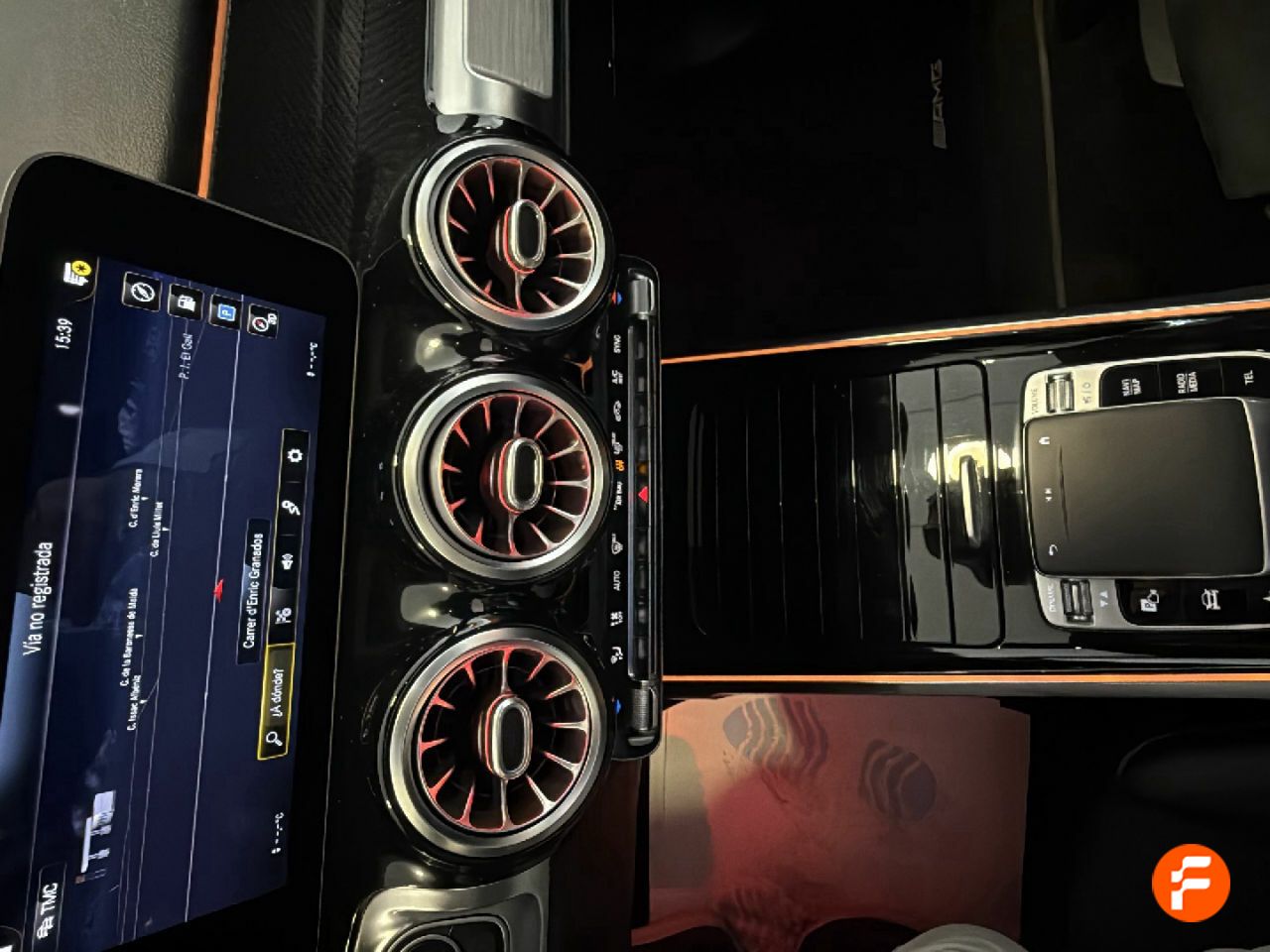 Foto Mercedes-Benz Clase GLB 17