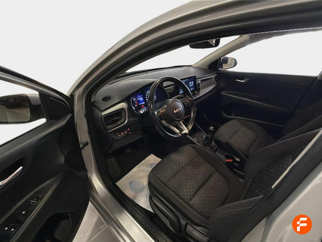 Foto Kia Rio 11