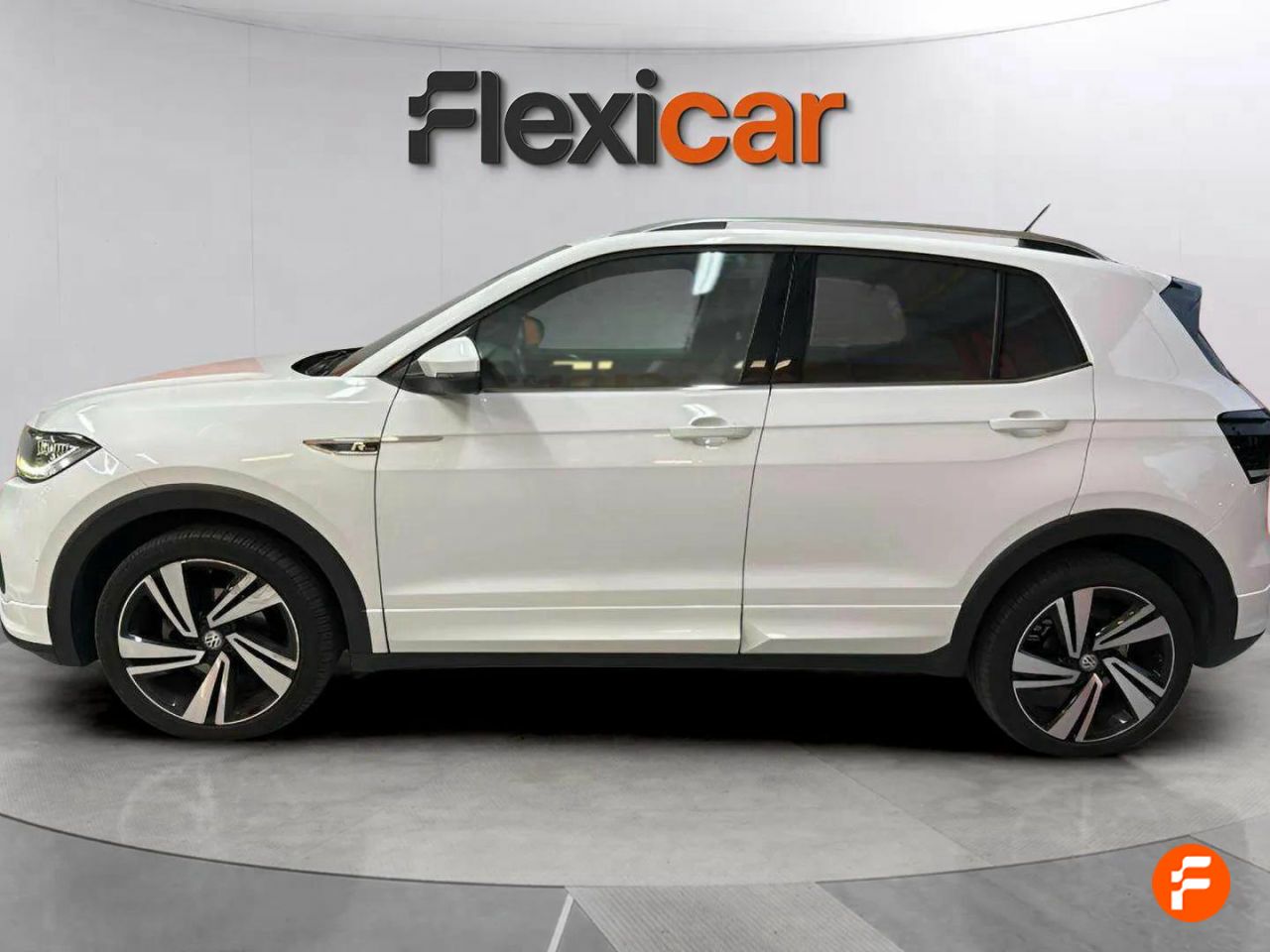 Foto Volkswagen T-Cross 4