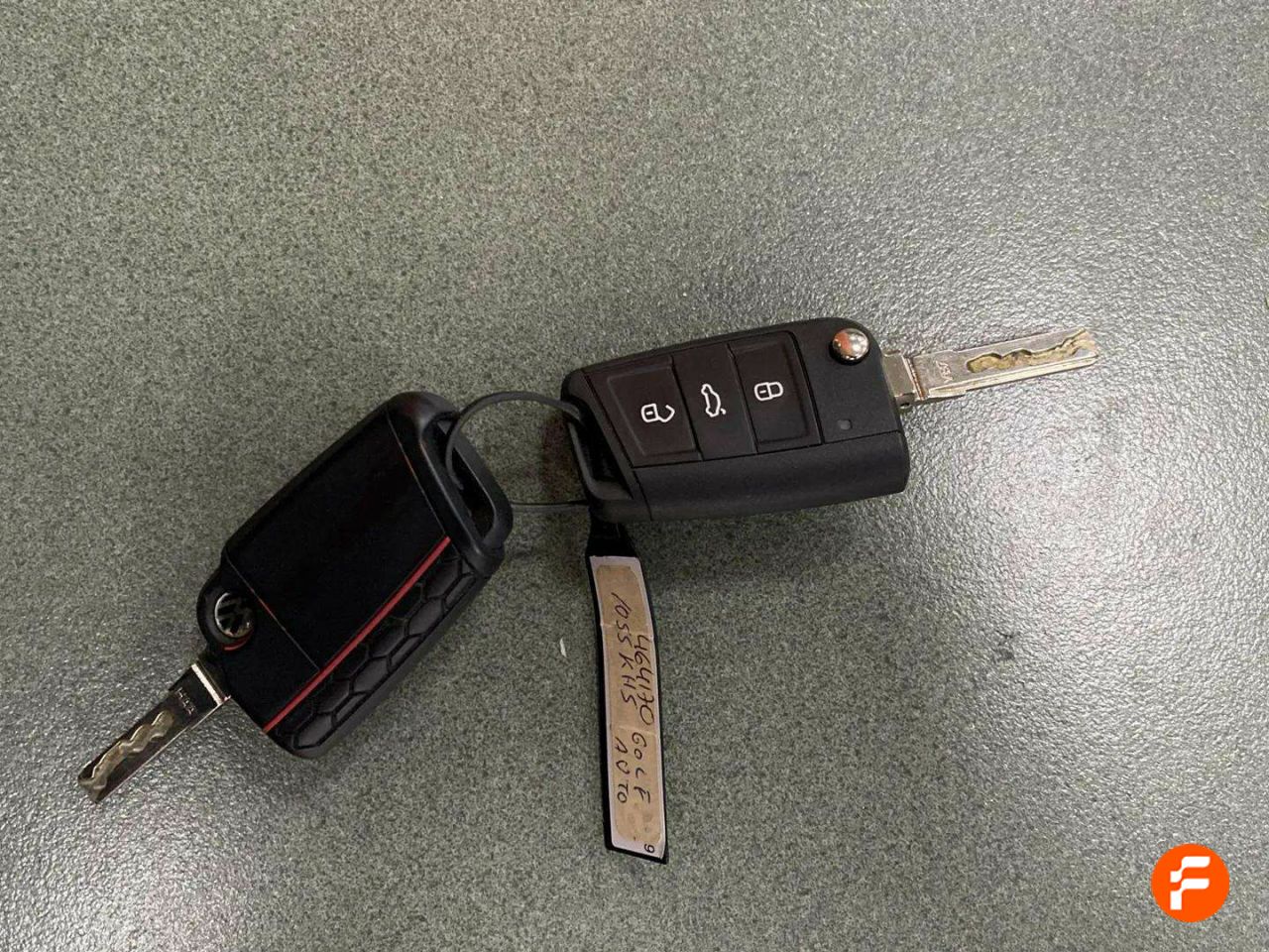 Foto Volkswagen Golf 17