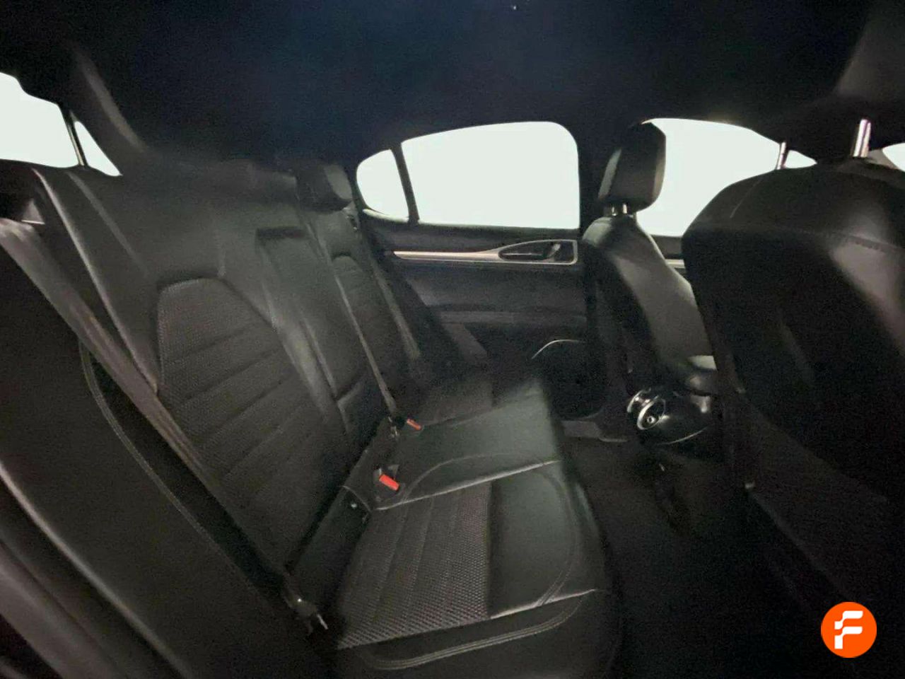 Foto Alfa Romeo Stelvio 11