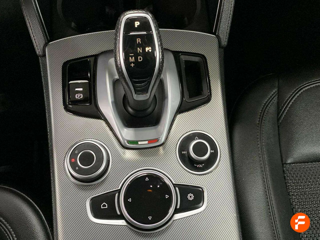 Foto Alfa Romeo Stelvio 23