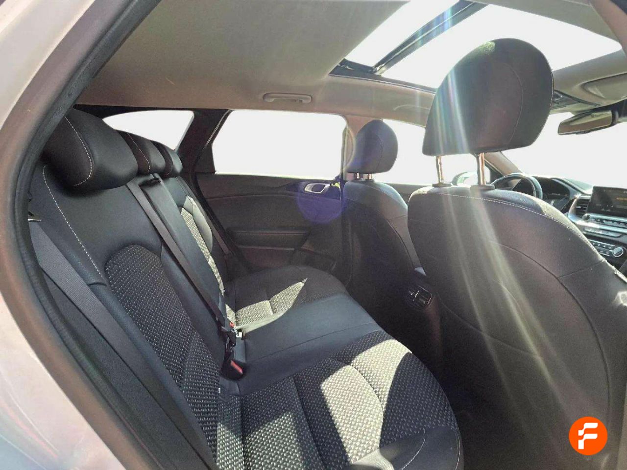 Foto Kia Ceed 16