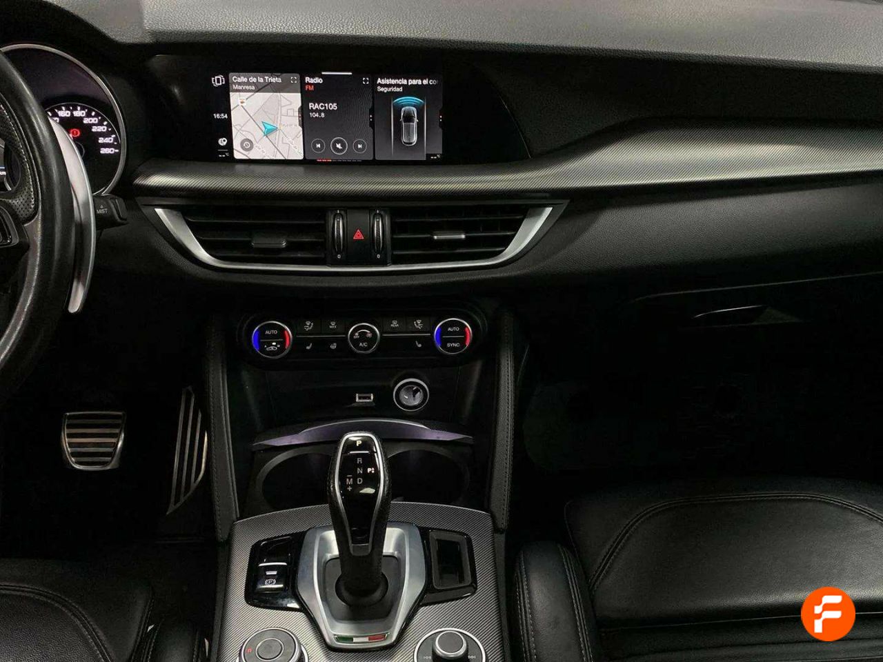 Foto Alfa Romeo Stelvio 8