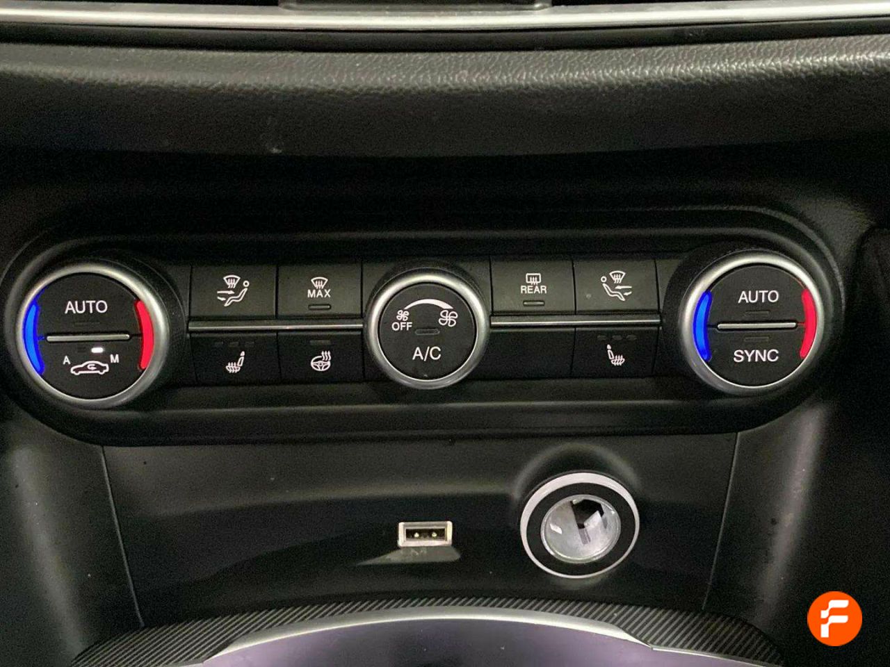 Foto Alfa Romeo Stelvio 24