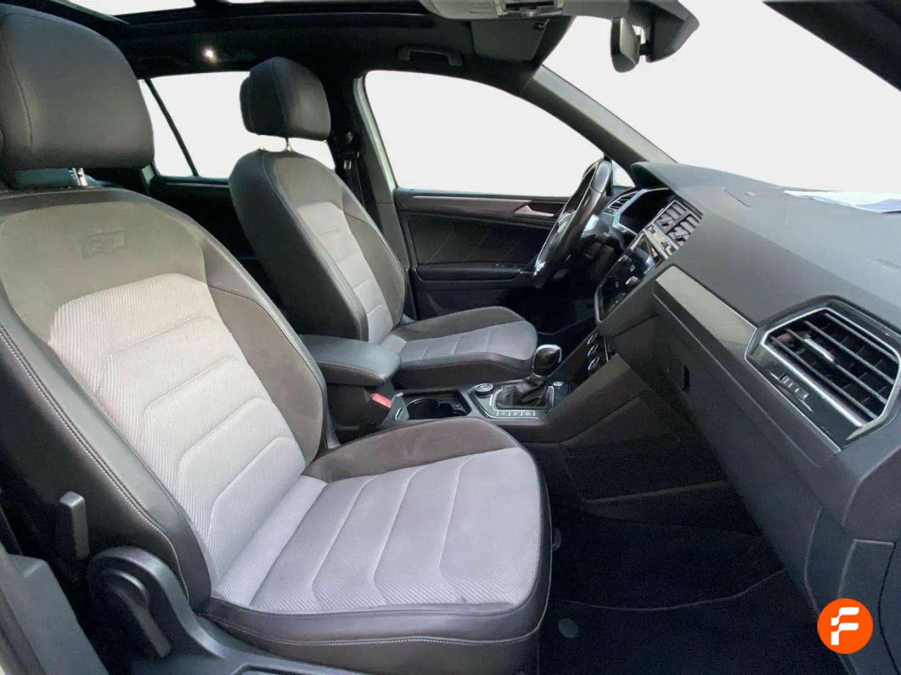 Foto Volkswagen Tiguan 13