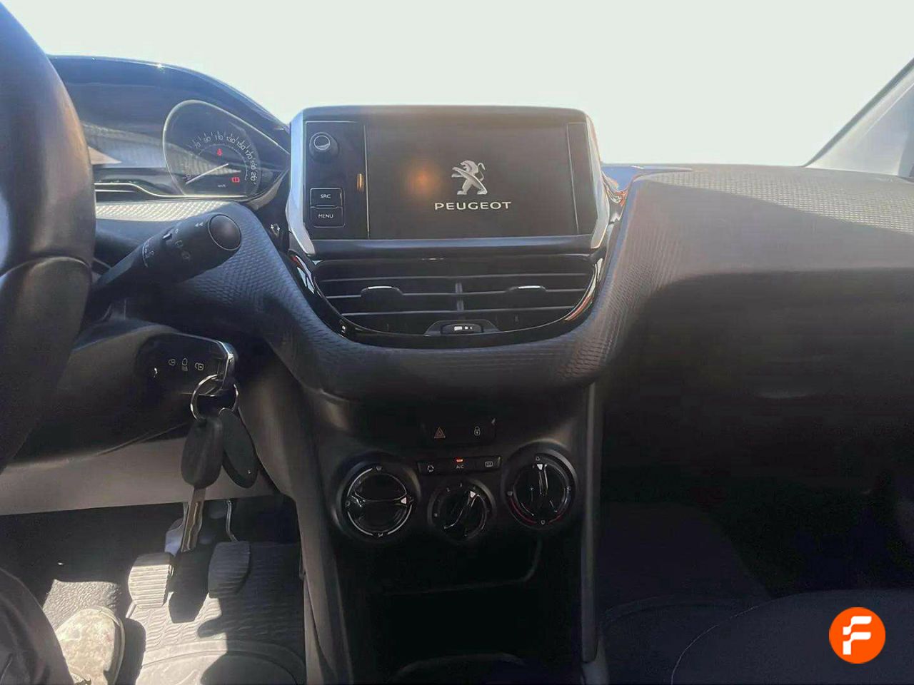 Foto Peugeot 208 10