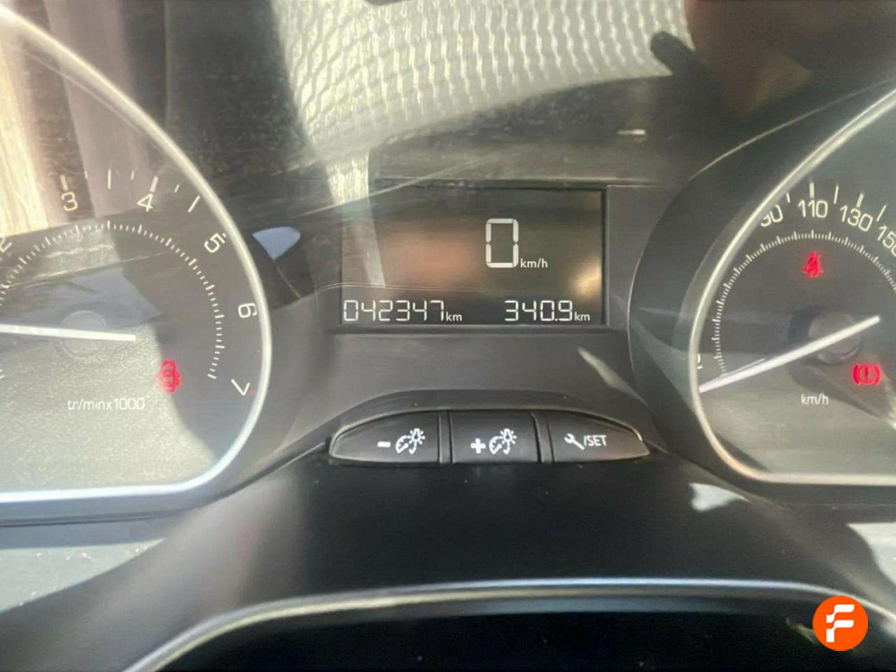 Foto Peugeot 208 12