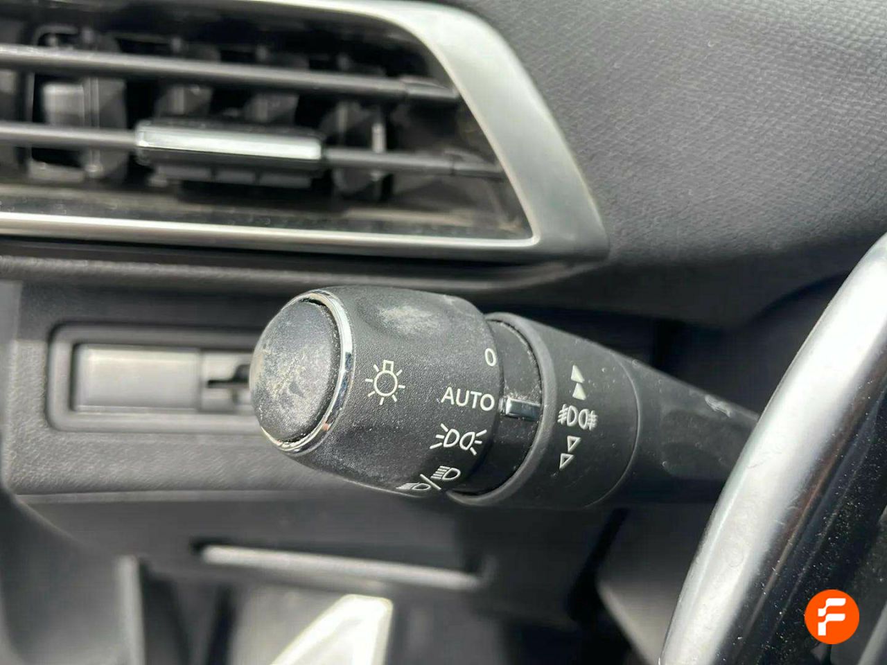 Foto Peugeot 5008 25