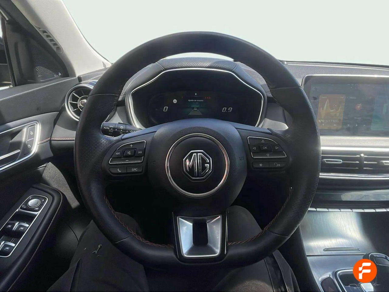 Foto MG HS 12