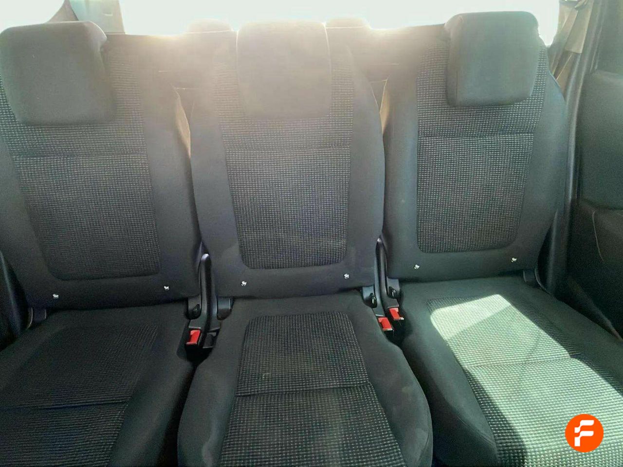 Foto Peugeot 5008 14