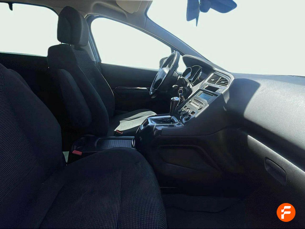 Foto Peugeot 5008 21