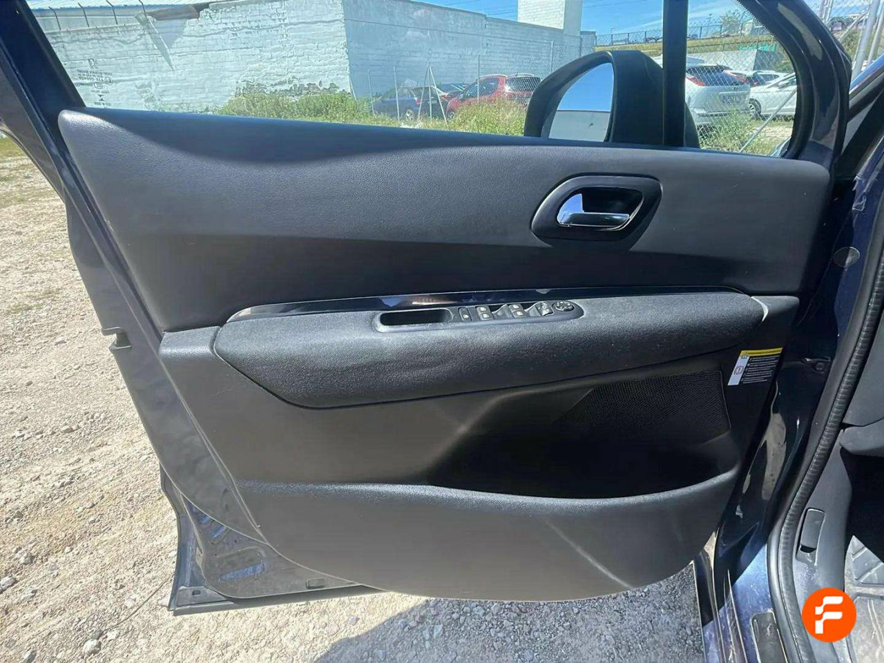 Foto Peugeot 5008 25