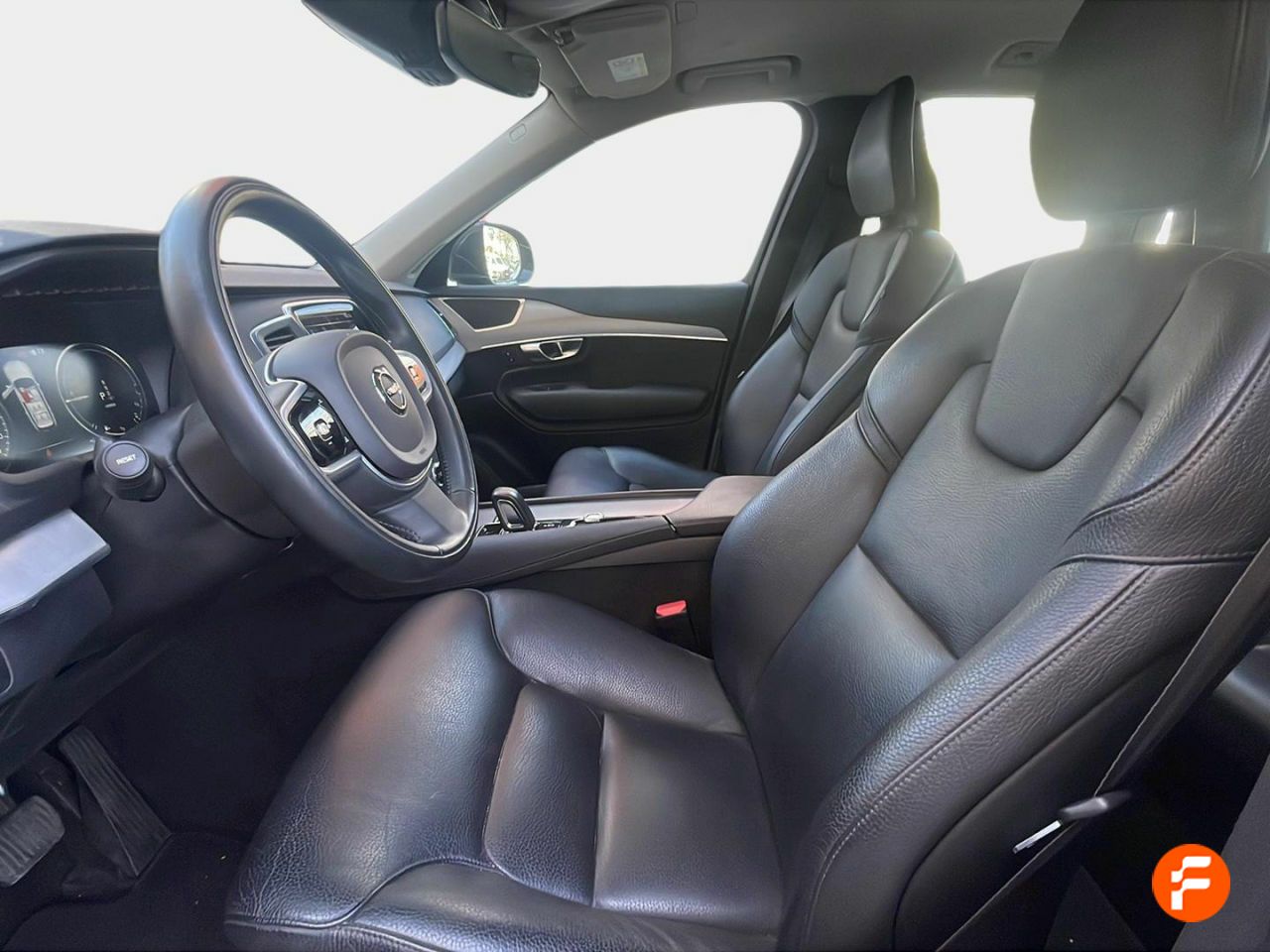 Foto Volvo XC90 12
