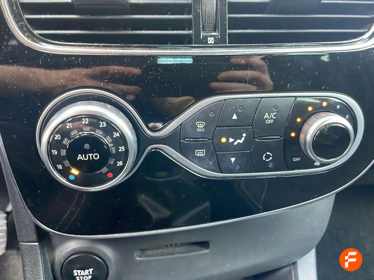 Foto Renault Clio 27