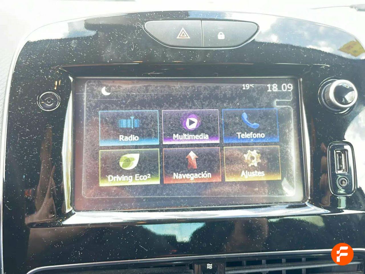 Foto Renault Clio 28
