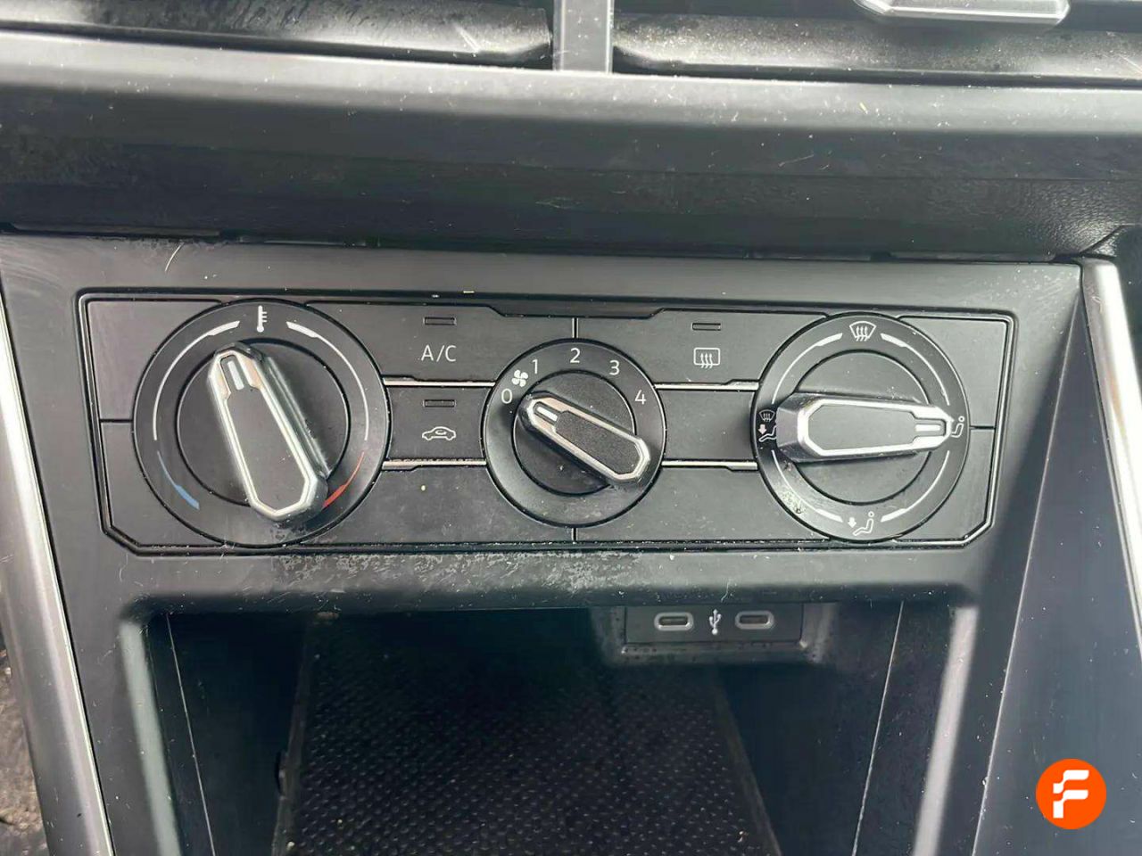 Foto Volkswagen Polo 26