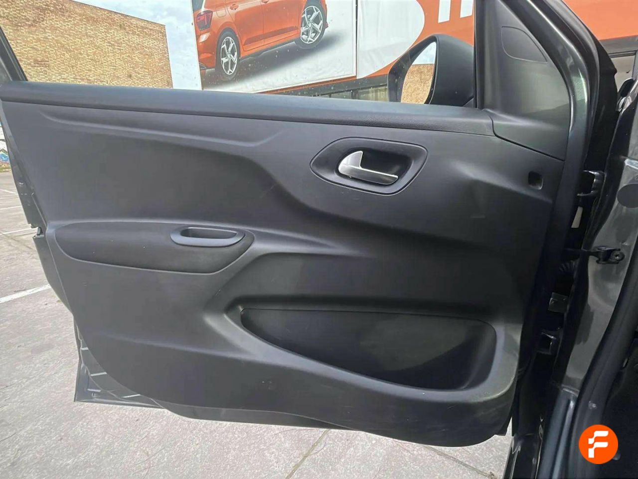 Foto Citroën C-Elysèe 18