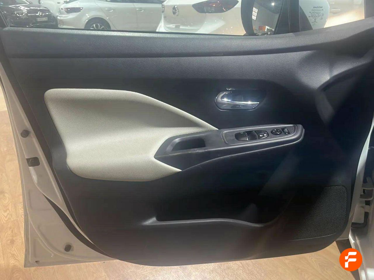 Foto Nissan Micra 19