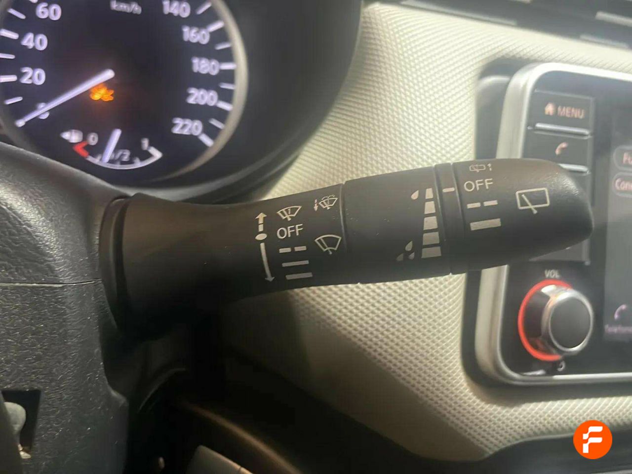 Foto Nissan Micra 24
