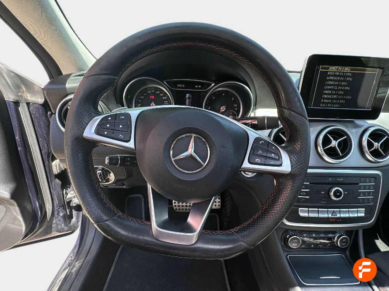 Foto Mercedes-Benz Clase CLA 11