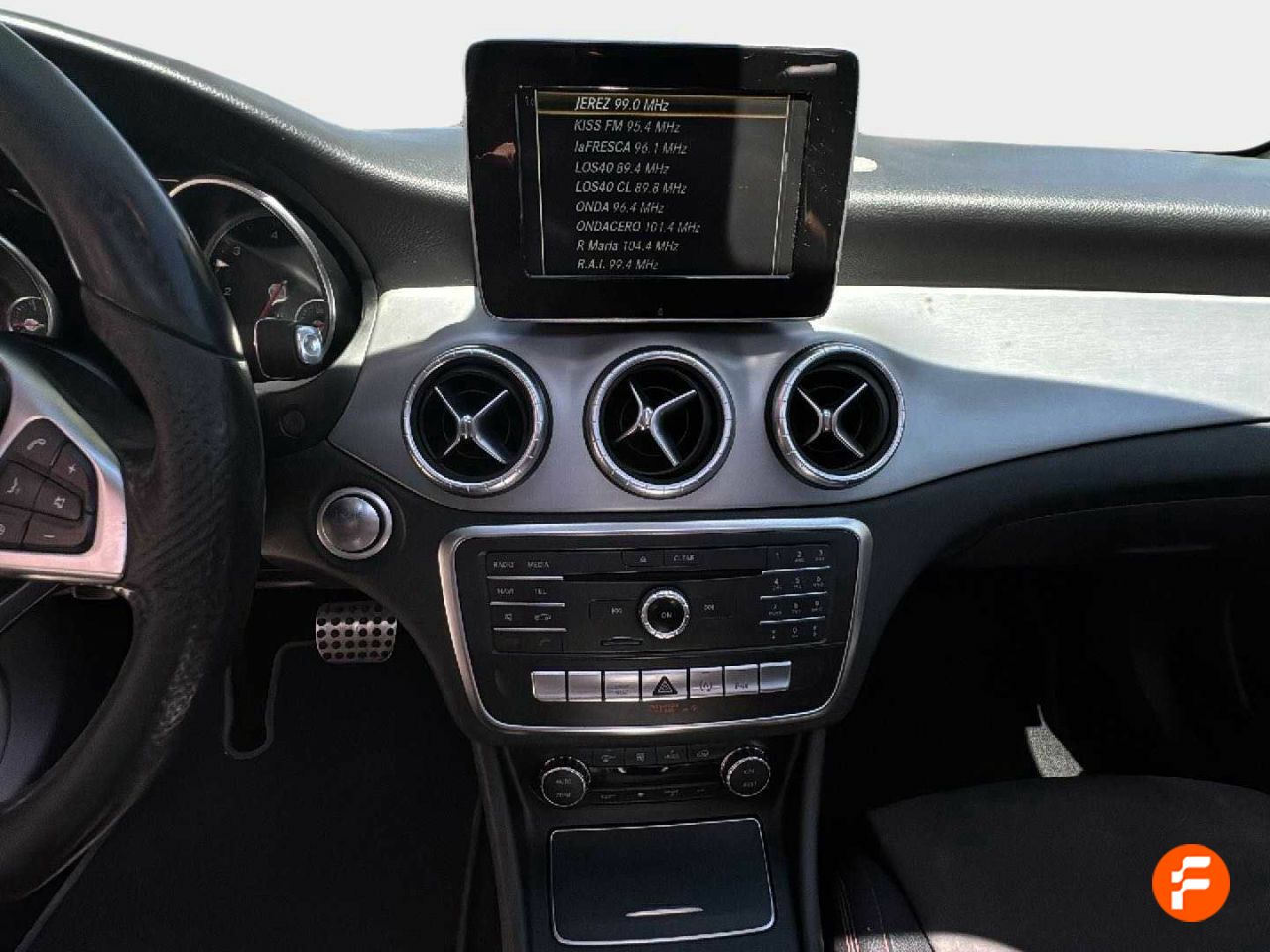Foto Mercedes-Benz Clase CLA 12