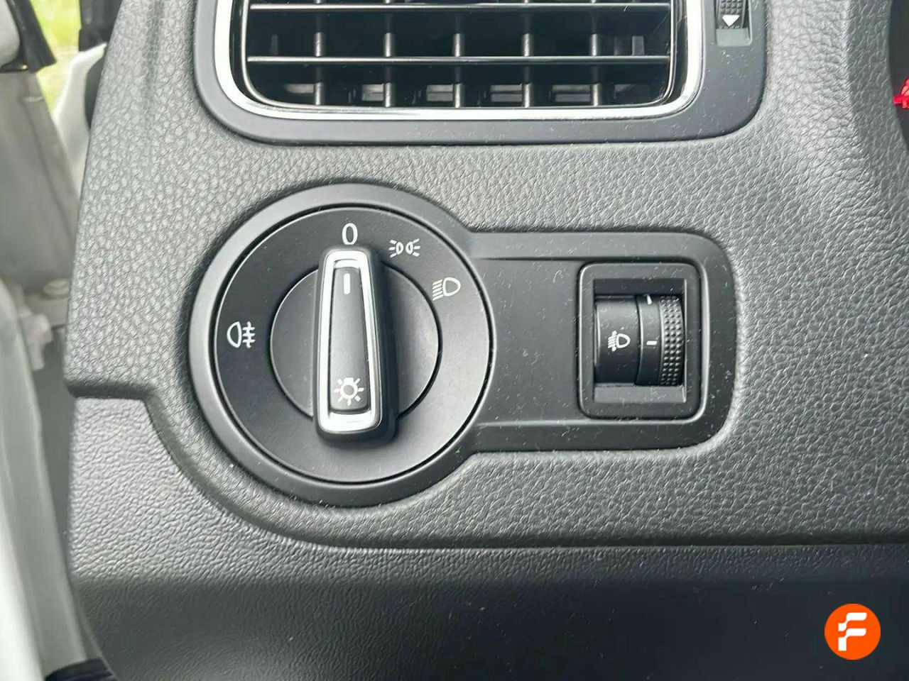 Foto Volkswagen Polo 21