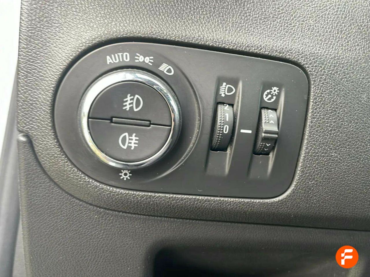 Foto Opel Crossland X 21