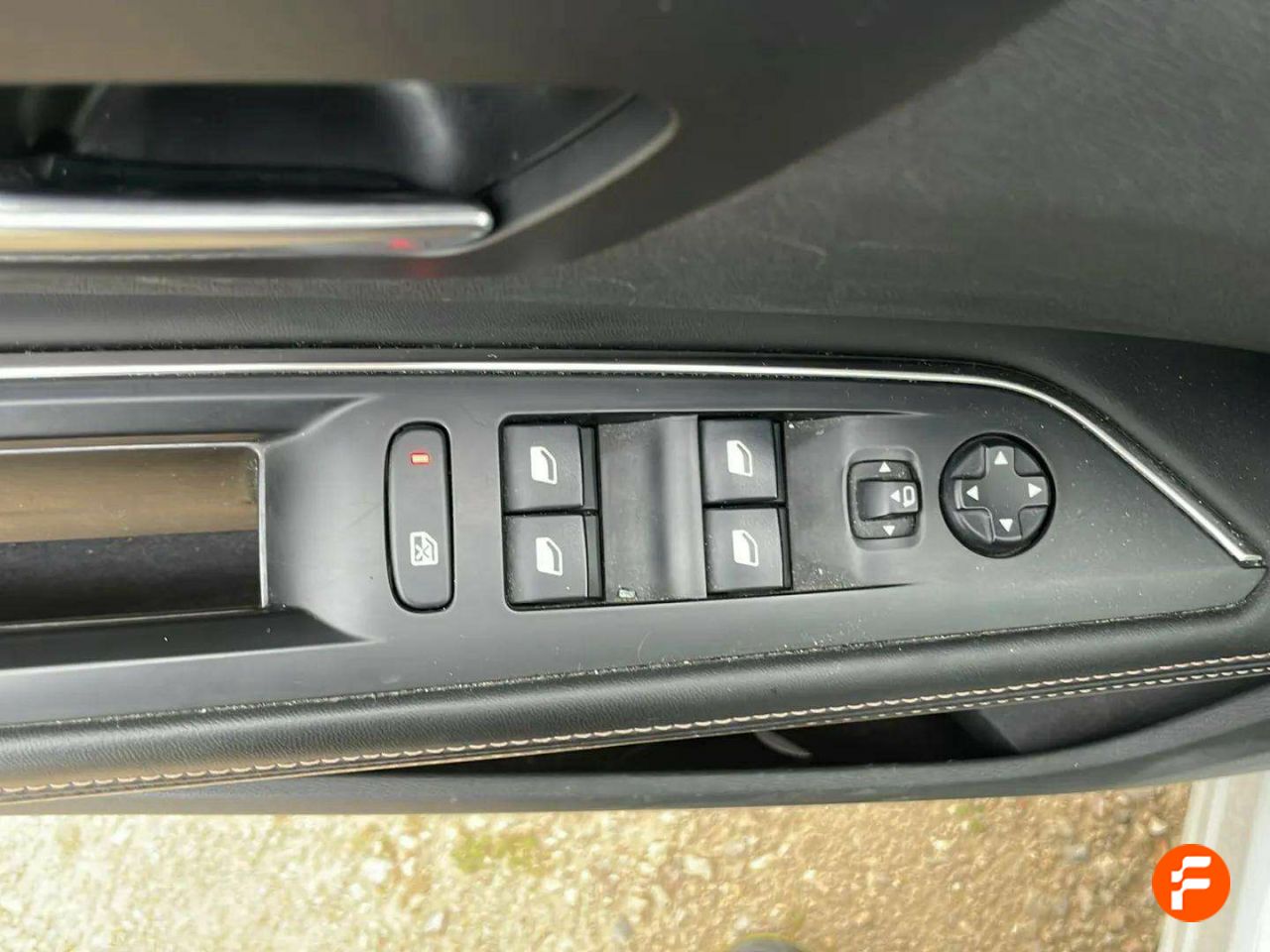 Foto Peugeot 5008 21